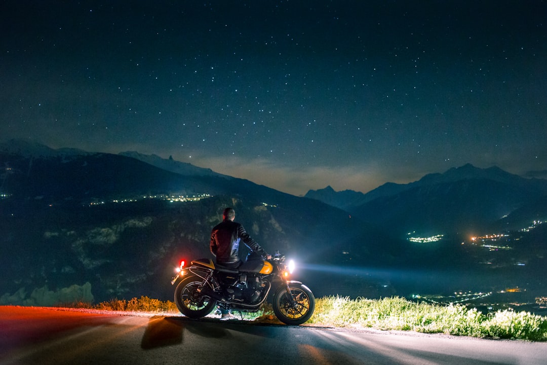 The Complete Dash Cameras Guide for Motorcycle Riders